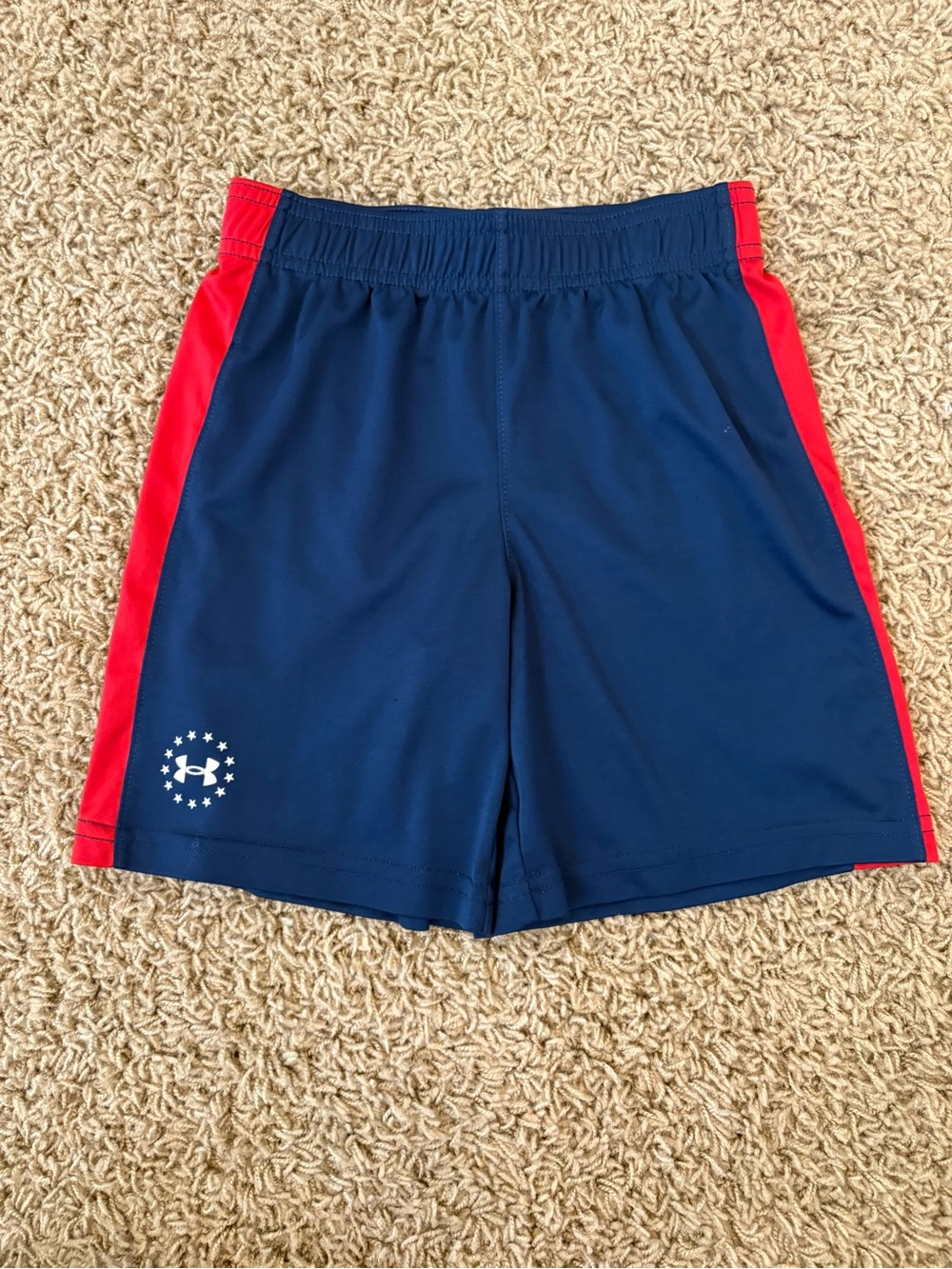 Under Armour Navy Blue and Red Boys Athletic Shorts, Size 6
